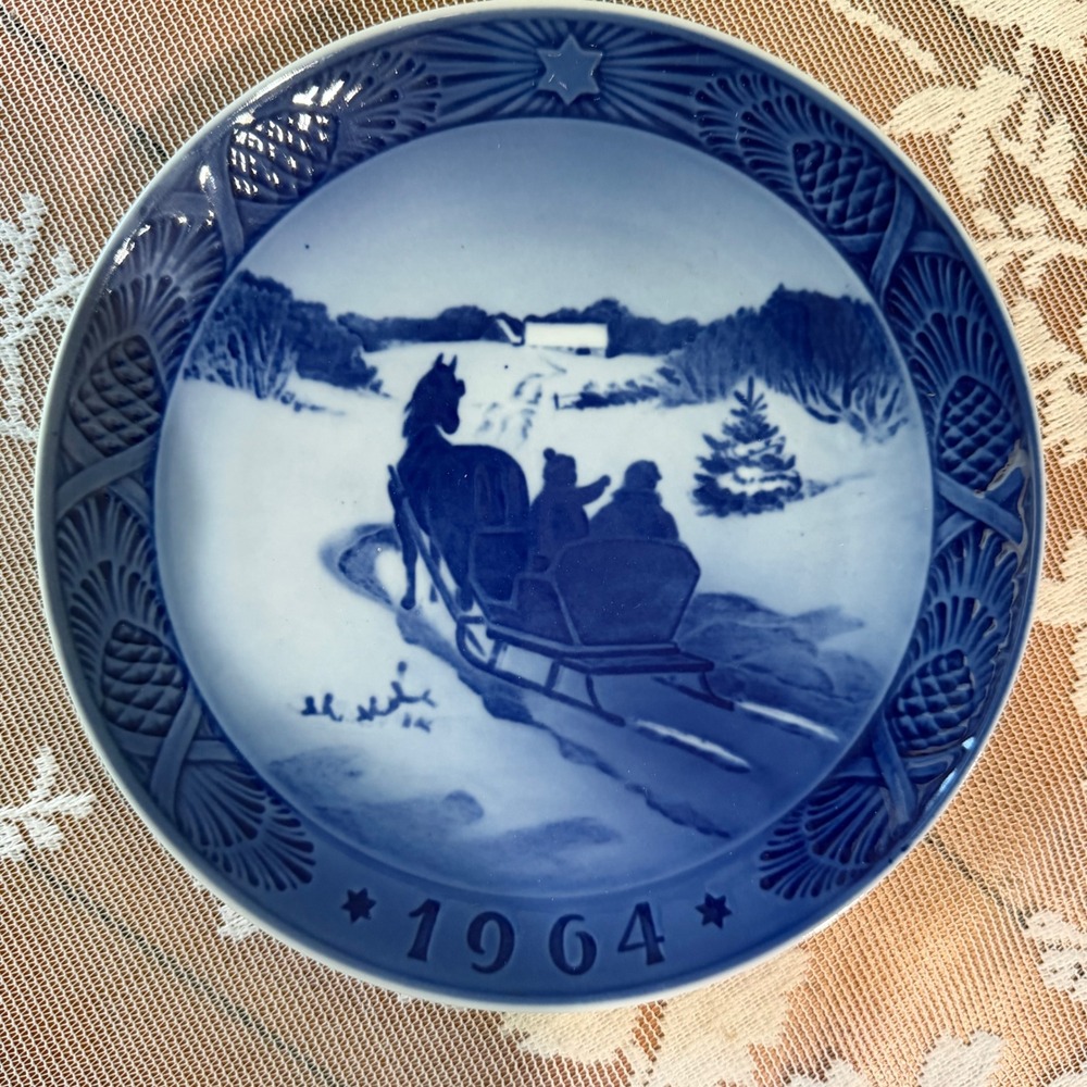 Royal Copenhagen 1964 Christmas Plate OS Blue Excellent Kai Lange Collector